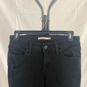 Levi’s black skinny jeans